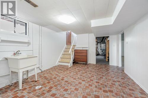 461 Cromwell Avenue, Oshawa (Vanier), ON - Indoor Photo Showing Other Room