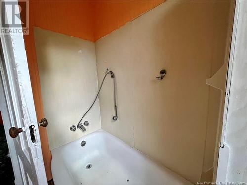 41 Irishtown Road, Stanley, NB - Indoor Photo Showing Bathroom