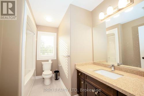 334 Viger Drive, Welland, ON - Indoor Photo Showing Bathroom