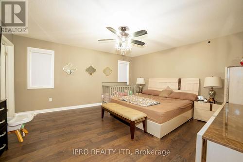 374 Viger Drive, Welland, ON - Indoor Photo Showing Bedroom