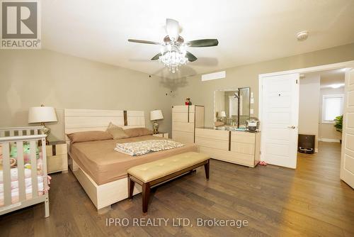 374 Viger Drive, Welland, ON - Indoor Photo Showing Bedroom