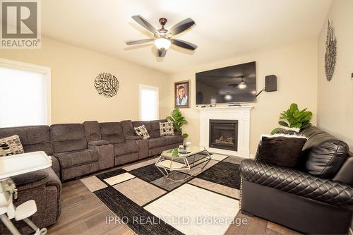 374 Viger Drive, Welland, ON - Indoor Photo Showing Living Room With Fireplace