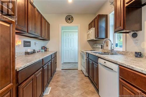 267 Woolastook Drive, Grand Bay-Westfield, NB - Indoor Photo Showing Kitchen With Double Sink