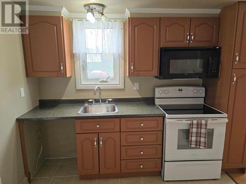 405 Tamarack Drive, Labrador City, NL - Indoor Photo Showing Kitchen