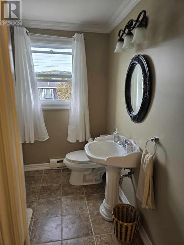 405 Tamarack Drive, Labrador City, NL - Indoor Photo Showing Bathroom