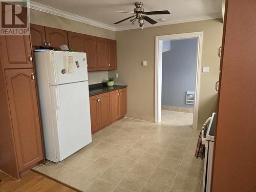 405 Tamarack Drive, Labrador City, NL - Indoor Photo Showing Kitchen