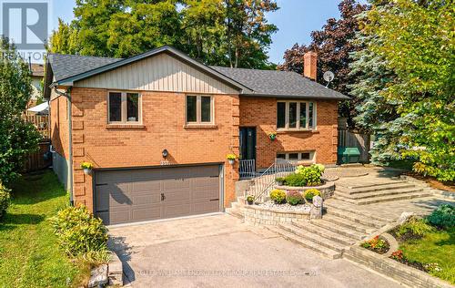 351 Dickens Drive, Oshawa (Eastdale), ON - Outdoor