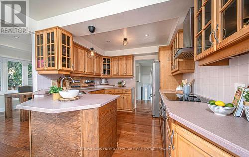 351 Dickens Drive, Oshawa (Eastdale), ON - Indoor Photo Showing Kitchen