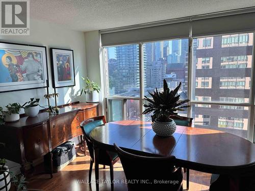 1003 - 942 Yonge Street, Toronto (Annex), ON - Indoor Photo Showing Dining Room