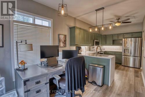 176 - 2025 Meadowgate Boulevard, London, ON - Indoor Photo Showing Kitchen