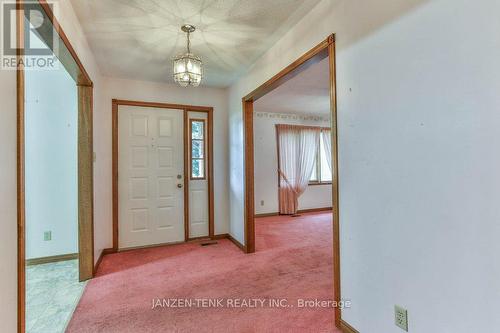 9293 Richmond Road, Bayham (Richmond), ON - Indoor Photo Showing Other Room