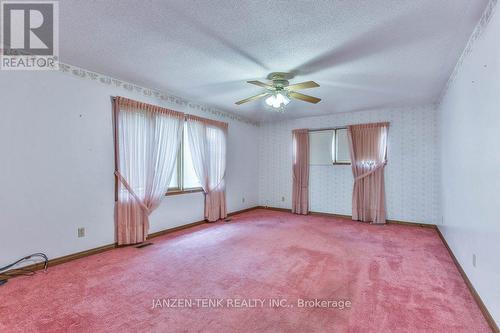 9293 Richmond Road, Bayham (Richmond), ON - Indoor Photo Showing Other Room