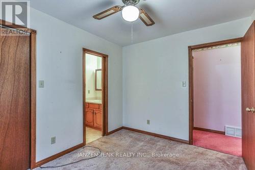 9293 Richmond Road, Bayham (Richmond), ON - Indoor Photo Showing Other Room