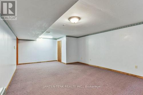 9293 Richmond Road, Bayham (Richmond), ON - Indoor Photo Showing Other Room