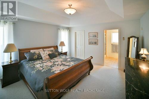 363 Darcy Drive, Strathroy-Caradoc (Nw), ON - Indoor Photo Showing Bedroom