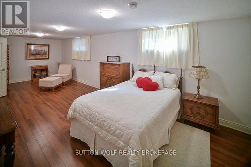 363 Darcy Drive, Strathroy-Caradoc (Nw), ON - Indoor Photo Showing Bedroom