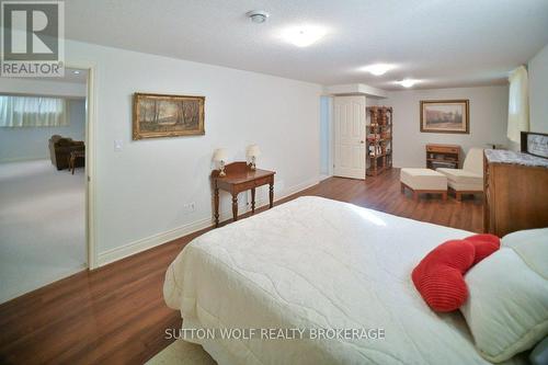 363 Darcy Drive, Strathroy-Caradoc (Nw), ON - Indoor Photo Showing Bedroom