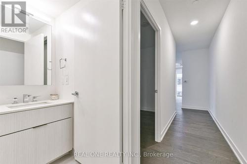 204 - 25 Richmond Street E, Toronto (Church-Yonge Corridor), ON - Indoor Photo Showing Bathroom