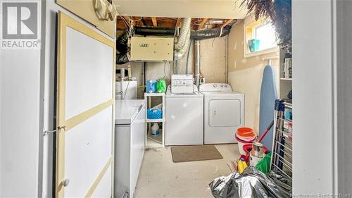 39 Parkwood Avenue, Saint John, NB - Indoor Photo Showing Laundry Room