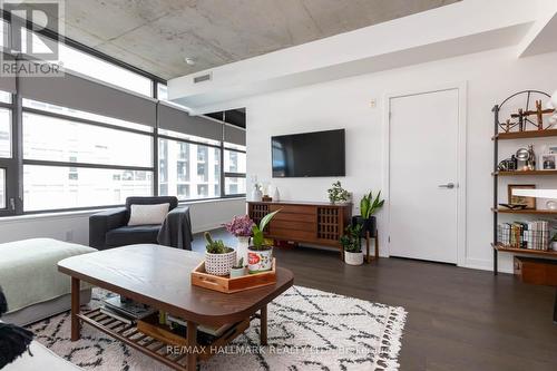 407 - 1201 Dundas Street E, Toronto (South Riverdale), ON - Indoor Photo Showing Living Room