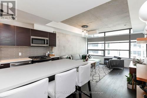 407 - 1201 Dundas Street E, Toronto, ON - Indoor Photo Showing Kitchen