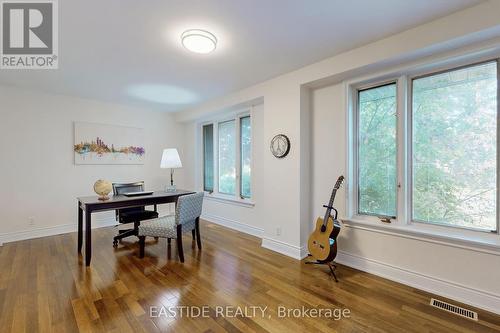 339 Elmwood Avenue, Richmond Hill (Harding), ON - Indoor Photo Showing Kitchen