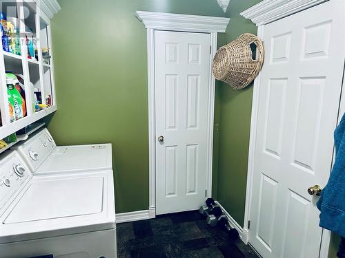 107 Main Street, Triton, NL - Indoor Photo Showing Laundry Room