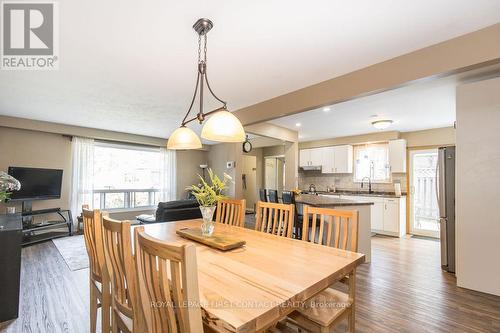 33 Roslyn Road, Barrie, ON - Indoor Photo Showing Dining Room