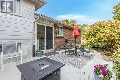 33 Roslyn Road, Barrie (Wellington), ON - Outdoor With Exterior