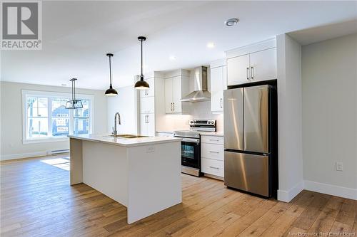 126 Elsliger Street, Dieppe, NB - Indoor Photo Showing Kitchen With Upgraded Kitchen