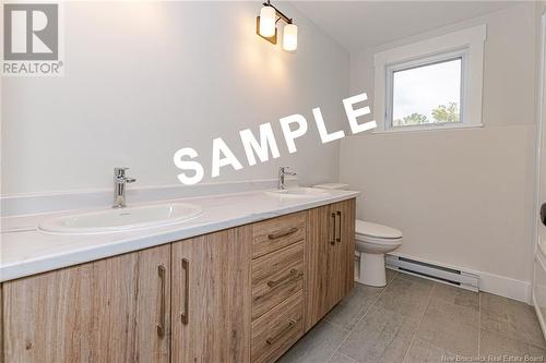 126 Elsliger Street, Dieppe, NB - Indoor Photo Showing Bathroom