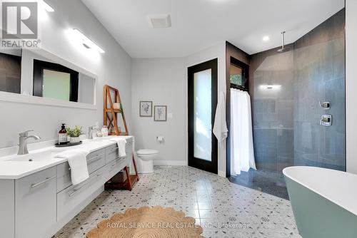 121 Cove Road, Clarington (Bowmanville), ON - Indoor Photo Showing Bathroom