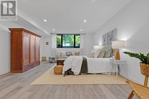 121 Cove Road, Clarington (Bowmanville), ON - Indoor Photo Showing Bedroom