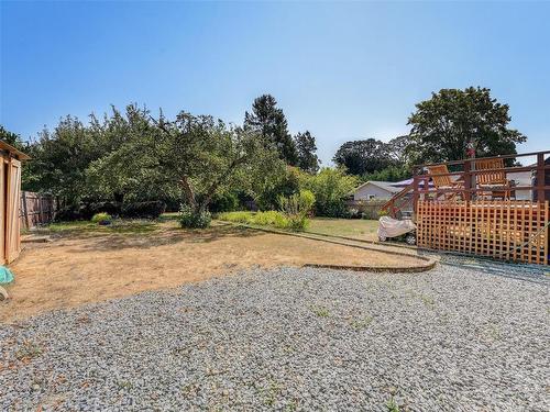 3761 Savannah Ave, Saanich, BC 