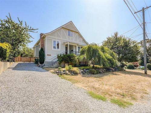 3761 Savannah Ave, Saanich, BC 