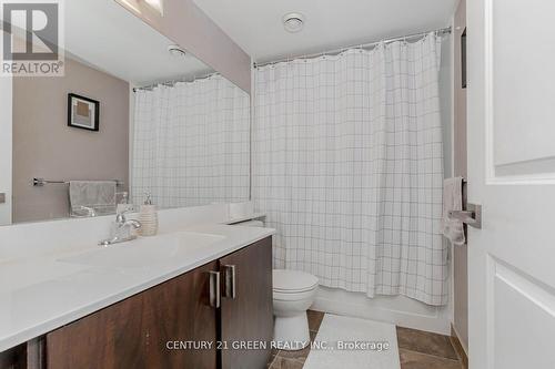 217 - 55 De Boers Drive, Toronto (York University Heights), ON - Indoor Photo Showing Bathroom