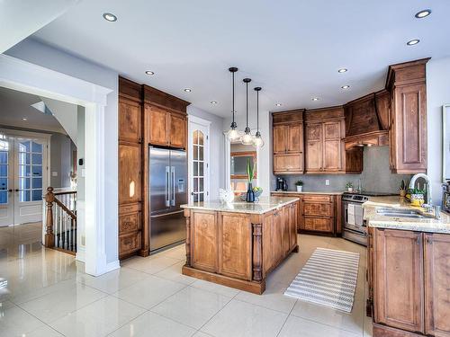 Cuisine - 292 Rue Des Alismas, Laval (Sainte-Dorothée), QC - Indoor Photo Showing Kitchen With Double Sink With Upgraded Kitchen