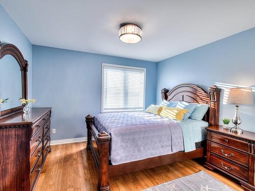 Chambre Ã Â coucher - 292 Rue Des Alismas, Laval (Sainte-Dorothée), QC - Indoor Photo Showing Bedroom