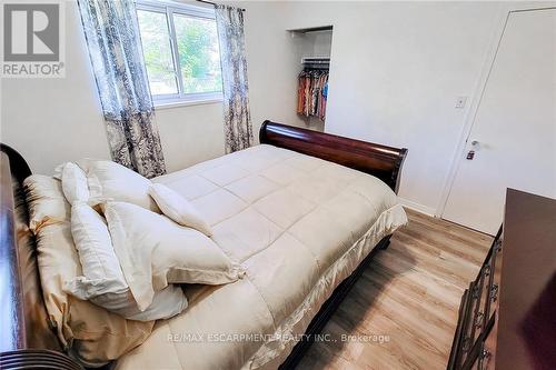 249 Fernwood Crescent, Hamilton (Hampton Heights), ON - Indoor Photo Showing Bedroom