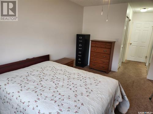 207 211 Crawford Avenue W, Melfort, SK - Indoor Photo Showing Bedroom