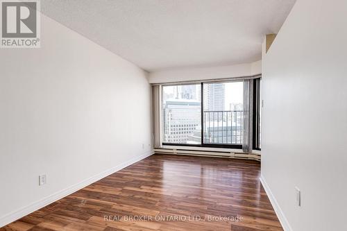 3209 - 65 Harbour Square, Toronto, ON - Indoor Photo Showing Other Room