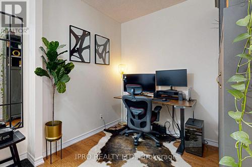 203 - 4200 Bathurst Street, Toronto (Clanton Park), ON - Indoor Photo Showing Office