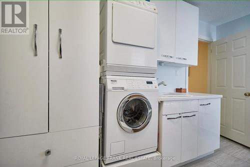 354 Regal Briar Street, Whitby (Blue Grass Meadows), ON - Indoor Photo Showing Laundry Room