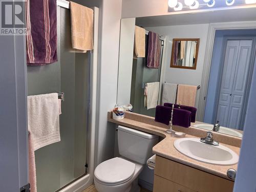 970 Lorne Street Unit# 208, Kamloops, BC - Indoor Photo Showing Bathroom