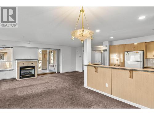 970 Lorne Street Unit# 208, Kamloops, BC - Indoor Photo Showing Kitchen