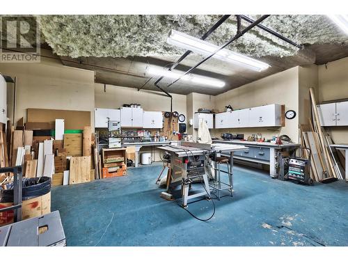 970 Lorne Street Unit# 208, Kamloops, BC - Indoor Photo Showing Garage