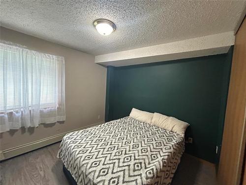 1103 30 Lake Crest Road, Winnipeg, MB - Indoor Photo Showing Bedroom