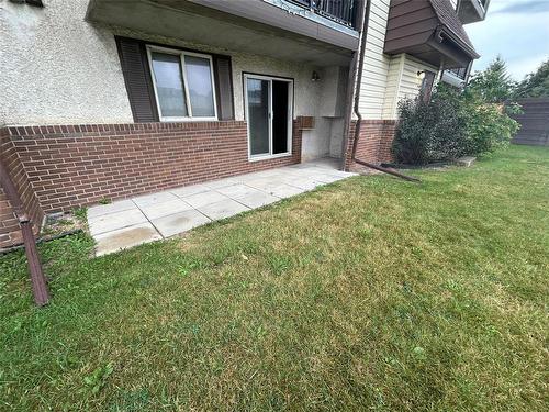 1103 30 Lake Crest Road, Winnipeg, MB - Outdoor