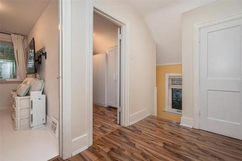 1155 Spruce Street, Winnipeg, MB - Indoor Photo Showing Other Room