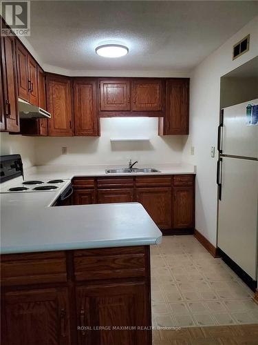 Bsmt - 7 Morning Star Drive, Vaughan (West Woodbridge), ON - Indoor Photo Showing Kitchen With Double Sink